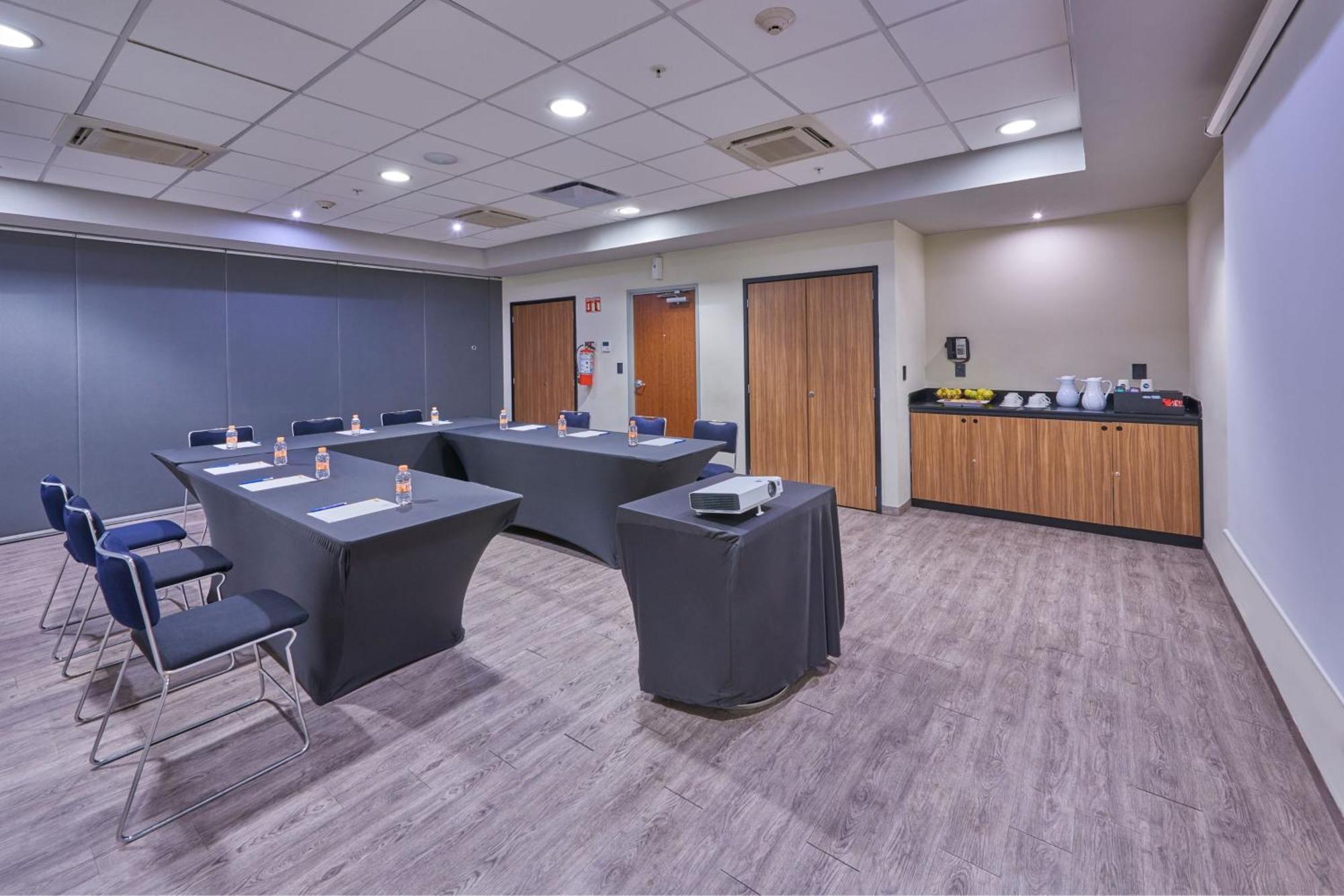 City Express By Marriott San Luis Potosi Zona Universitaria Екстер'єр фото